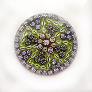 Patterned Cross Weight von Peter McDougall