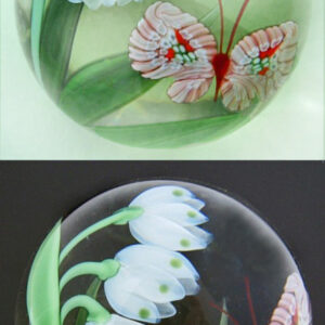 Maerzenbecher und Schmetterling von Flume Orient